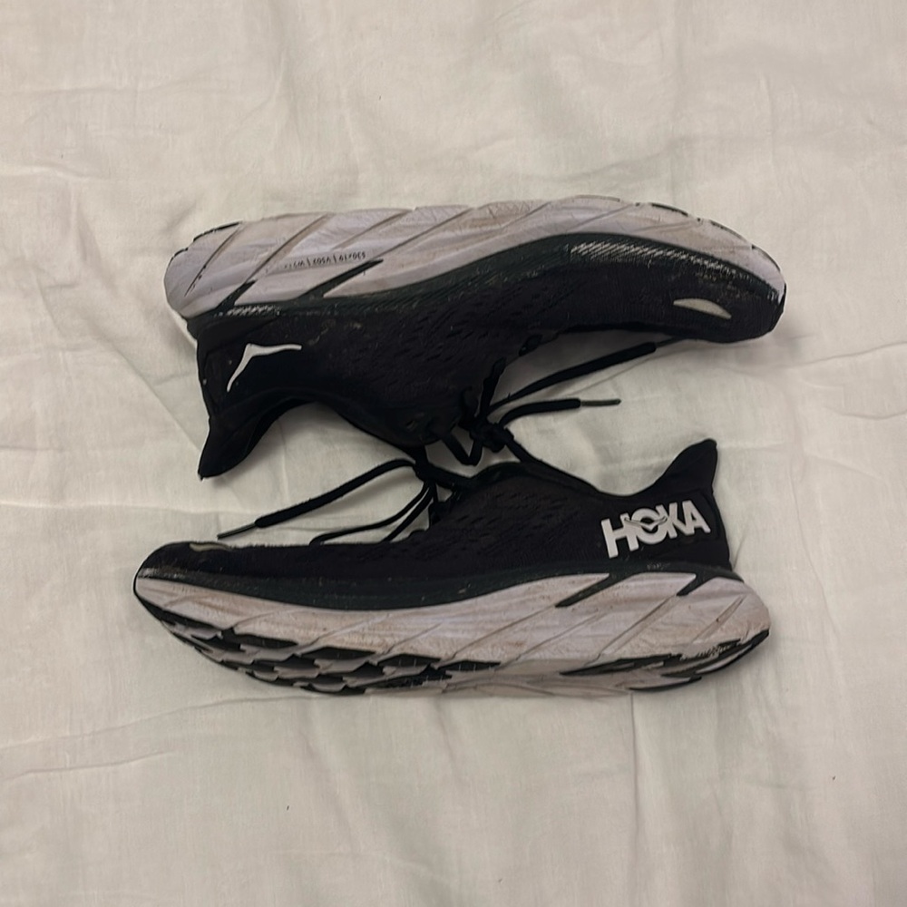 Hoka Women’s Clifton 8